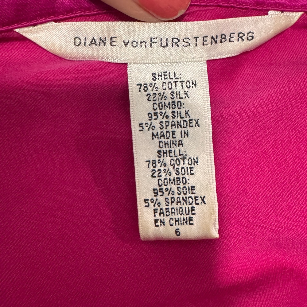 Diane Von Furstenberg Fuchsia Silk Blend Fabric wrap size 6 - Picture 3 of 5